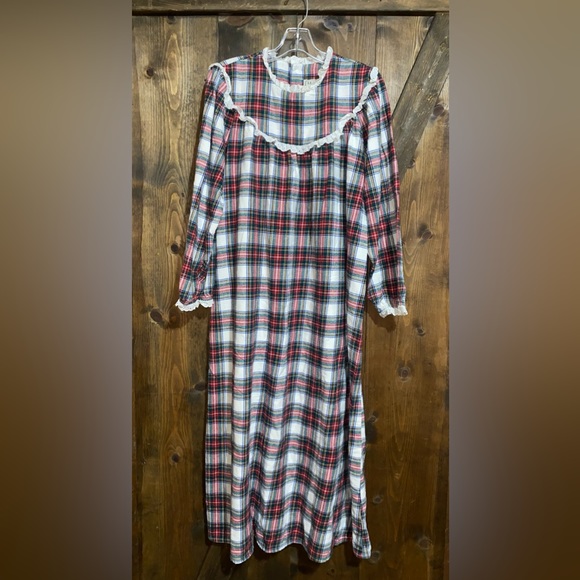L.L. Bean Other - Vintage L.L. Bean Flannel Nightgown, size L